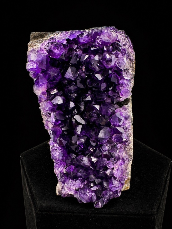 Other - Natural Amethyst Crystal Geode Cluster - Deep Purple (Brazil)